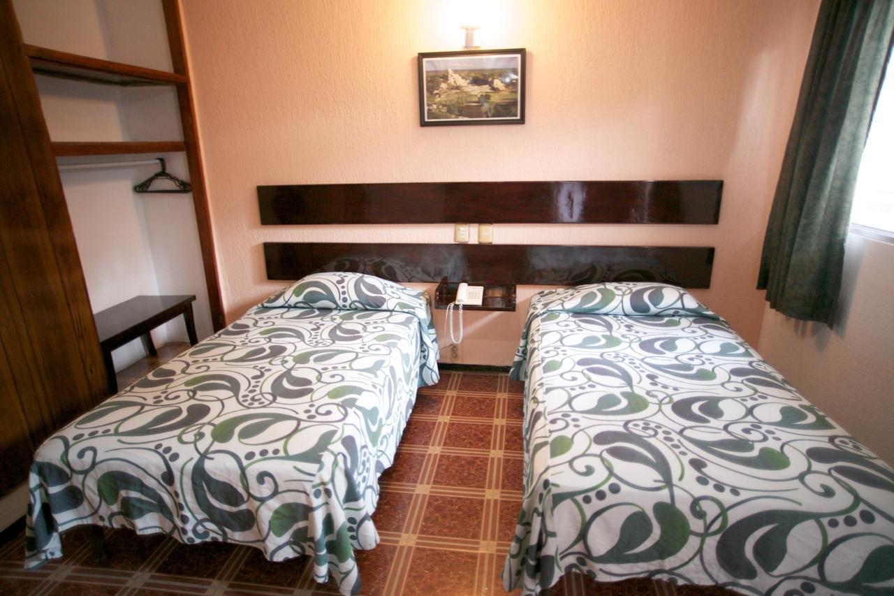 Hotel Maria De Lourdes Tuxtepec Bagian luar foto