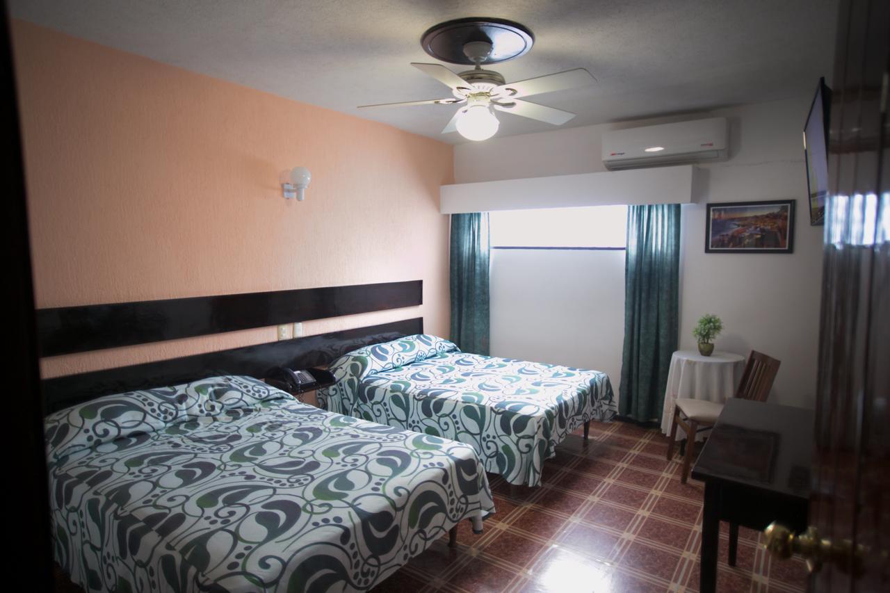 Hotel Maria De Lourdes Tuxtepec Bagian luar foto